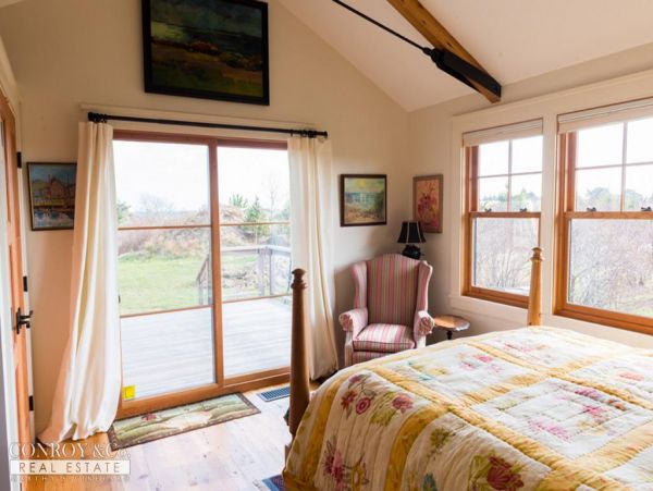 Cape Cod Home 994346