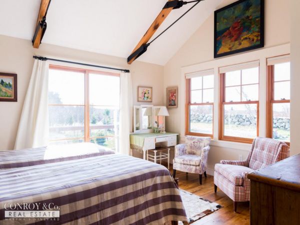 Cape Cod Home 994346