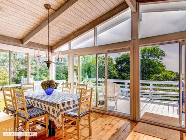 Cape Cod Home 994347