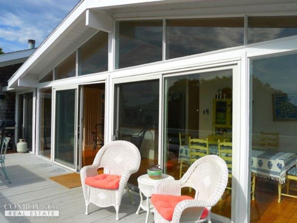 Cape Cod Home 994347