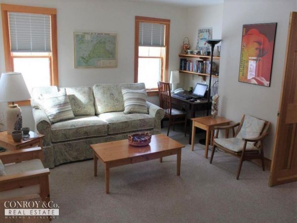 Cape Cod Home 994350