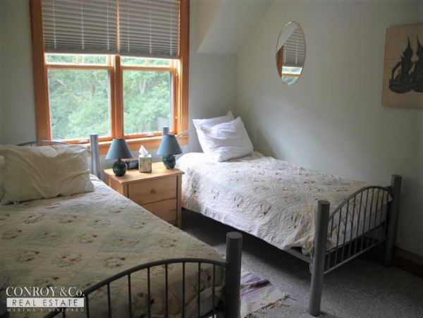 Cape Cod Home 994350