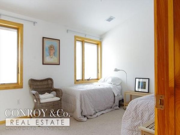 Cape Cod Home 994351