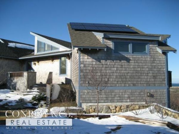 Cape Cod Home 994352
