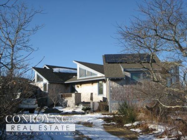 Cape Cod Home 994352
