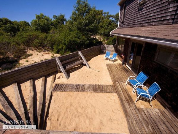 Cape Cod Home 994356