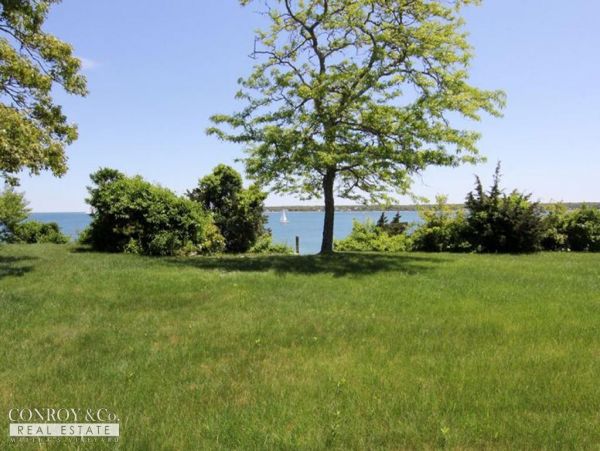 Cape Cod Home 994357