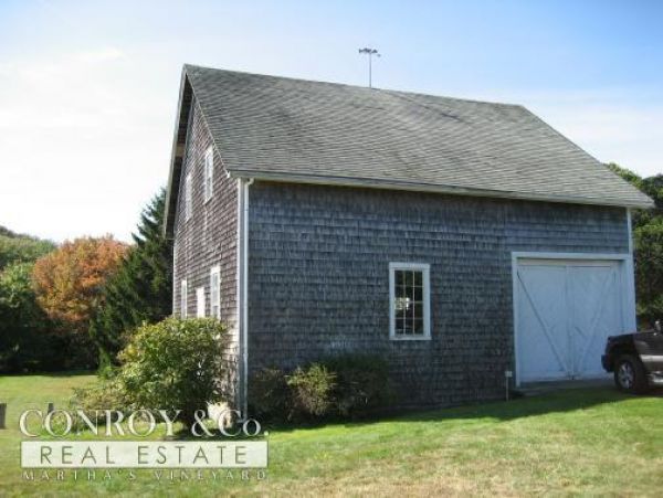 Cape Cod Home 994359