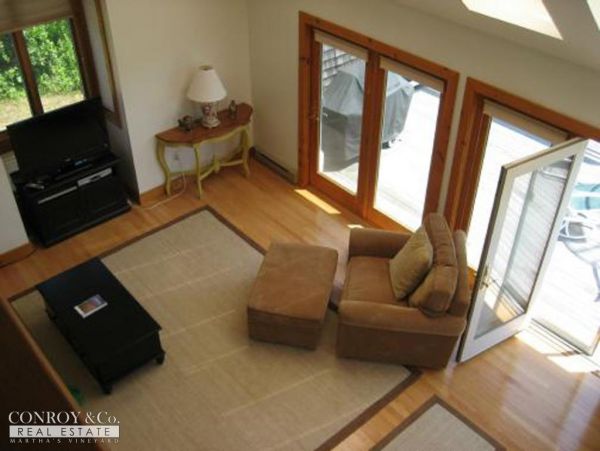 Cape Cod Home 994360