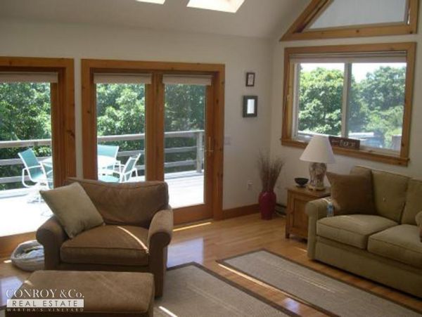 Cape Cod Home 994360