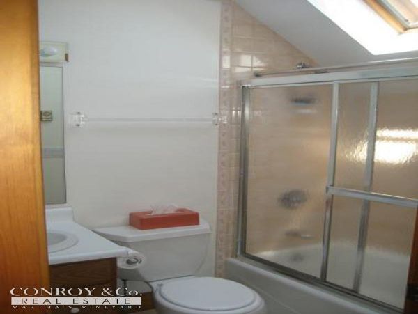 Cape Cod Home 994360