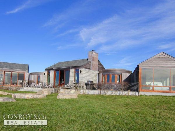 Cape Cod Home 994361