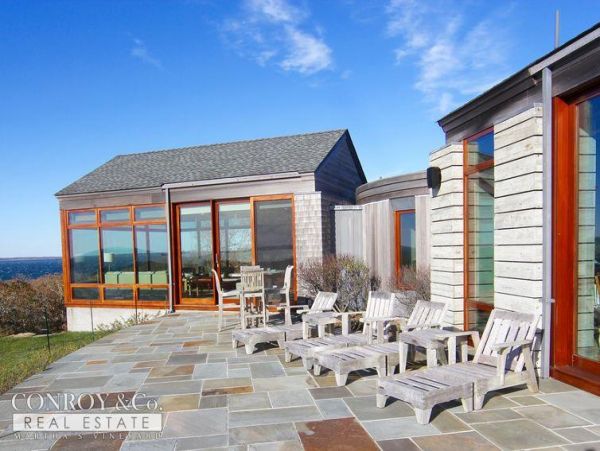 Cape Cod Home 994361