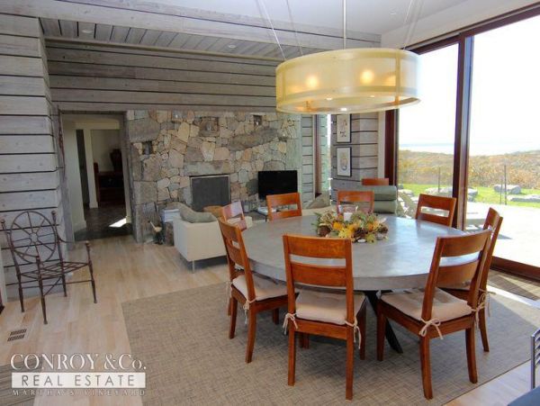Cape Cod Home 994361