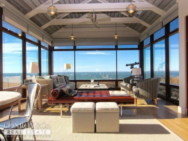Cape Cod Home 994361