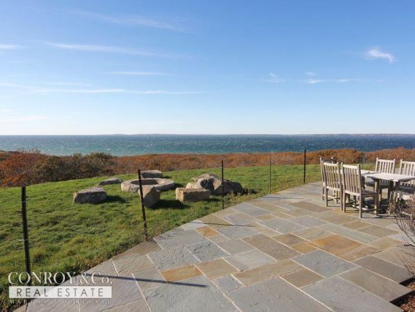 Cape Cod Home 994361
