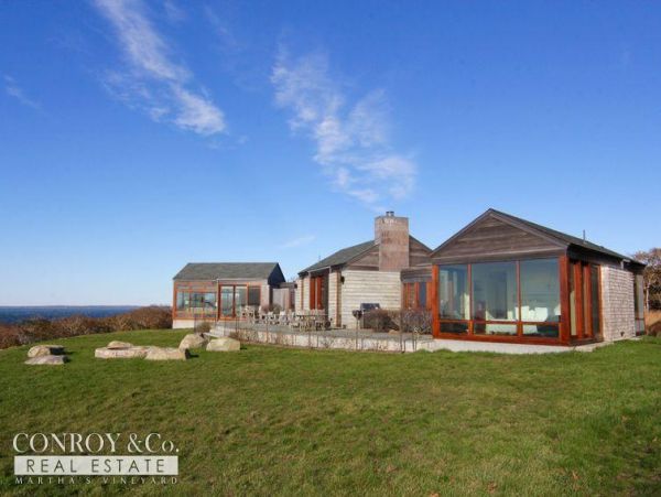 Cape Cod Home 994361