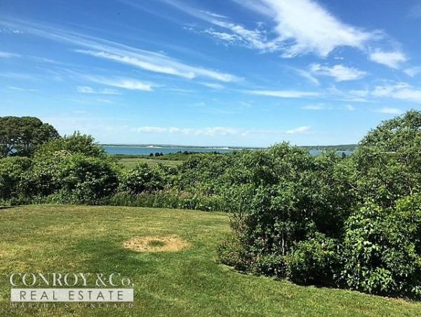Cape Cod Home 994362