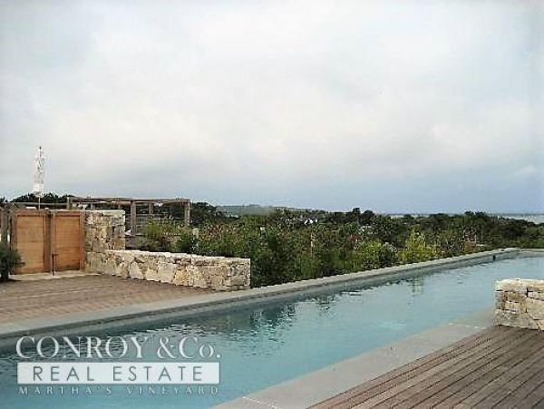 Cape Cod Home 994363