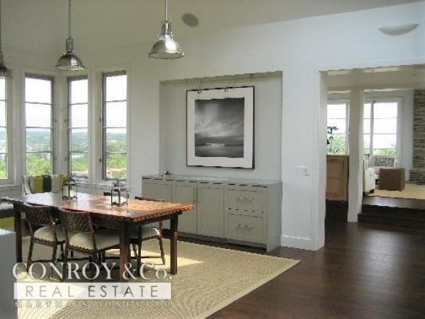 Cape Cod Home 994363
