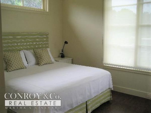 Cape Cod Home 994363