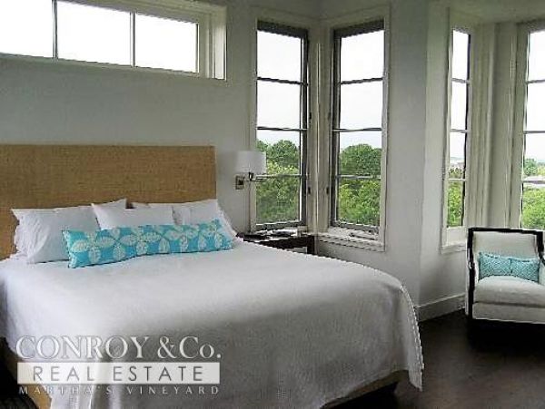 Cape Cod Home 994363