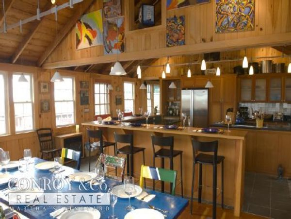 Cape Cod Home 994364
