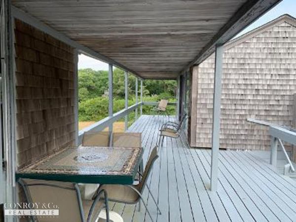 Cape Cod Home 994365