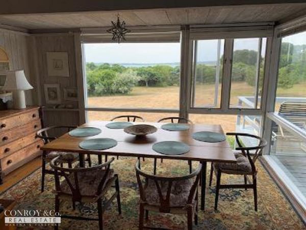 Cape Cod Home 994365