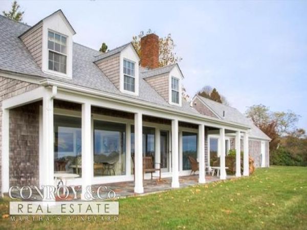 Cape Cod Home 994366