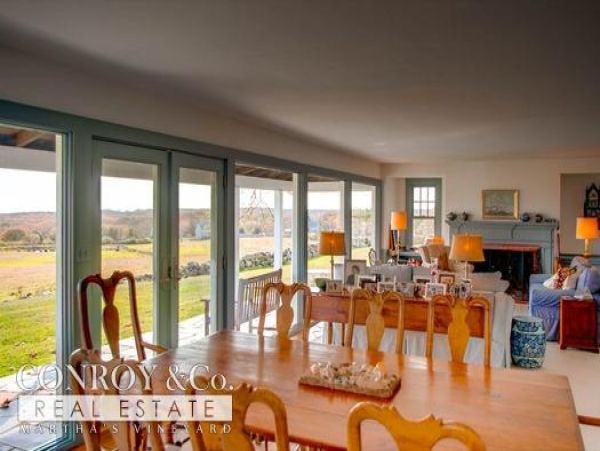 Cape Cod Home 994366