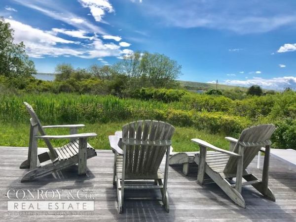 Cape Cod Home 994367