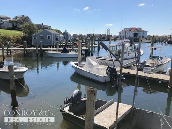 Cape Cod Home 994367