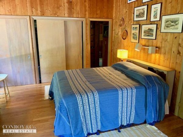 Cape Cod Home 994372