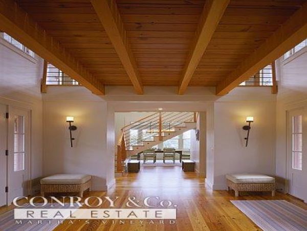 Cape Cod Home 994373