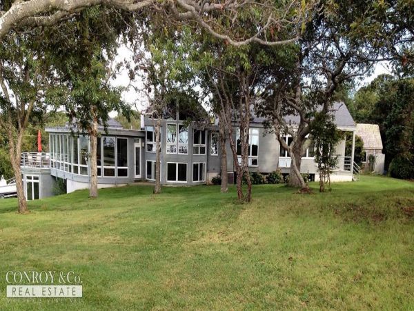 Cape Cod Home 994374