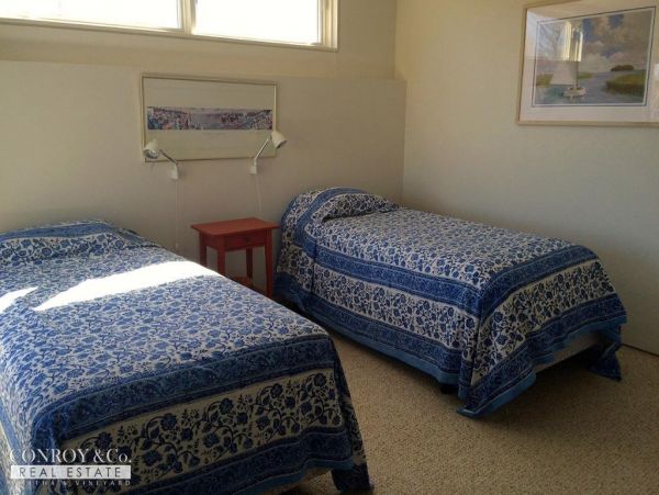 Cape Cod Home 994374