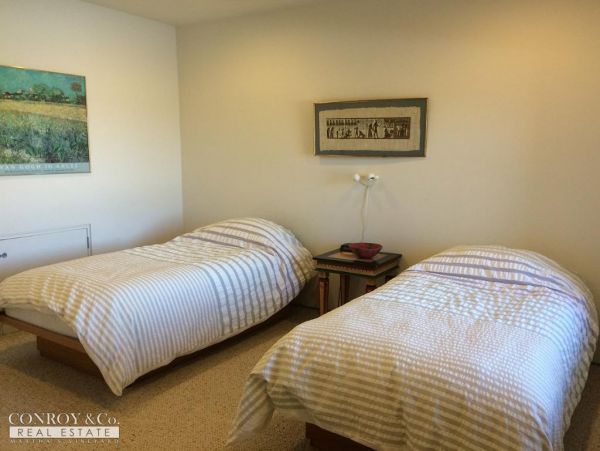 Cape Cod Home 994374
