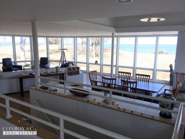 Cape Cod Home 994374