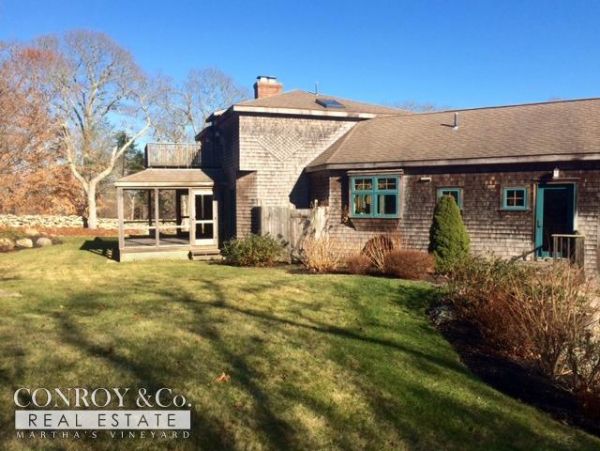 Cape Cod Home 994376