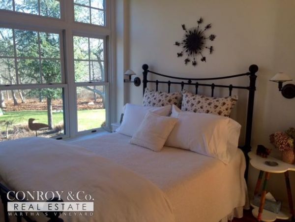 Cape Cod Home 994376