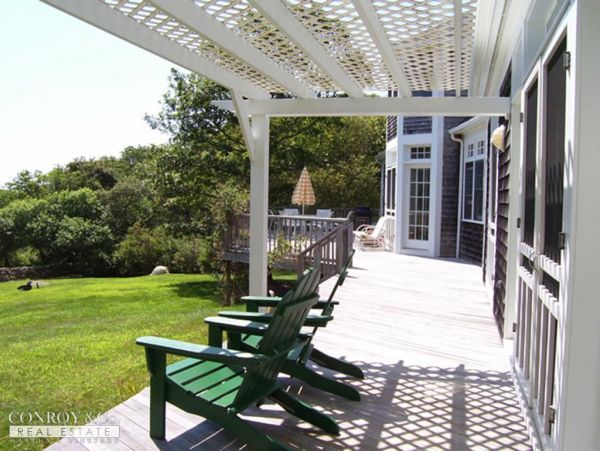 Cape Cod Home 994377
