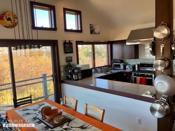 Cape Cod Home 994378