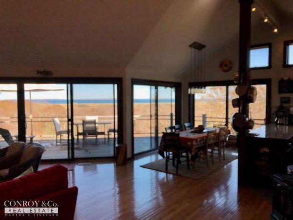 Cape Cod Home 994378