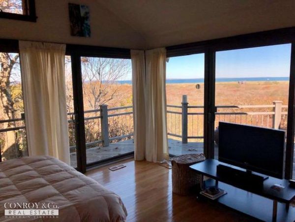 Cape Cod Home 994378
