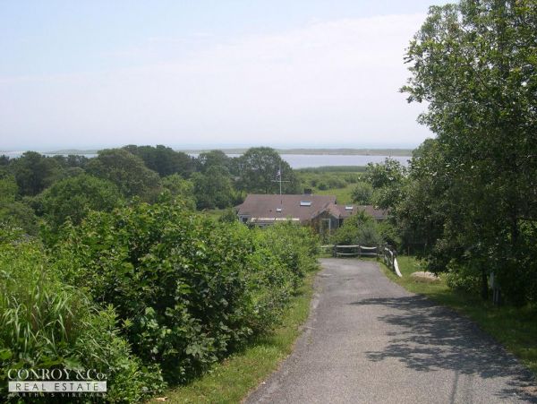 Cape Cod Home 994380