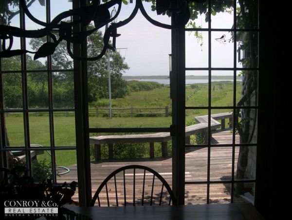 Cape Cod Home 994380