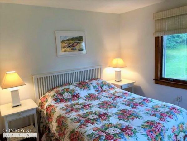 Cape Cod Home 994382