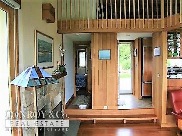 Cape Cod Home 994383