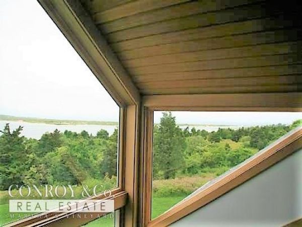 Cape Cod Home 994383
